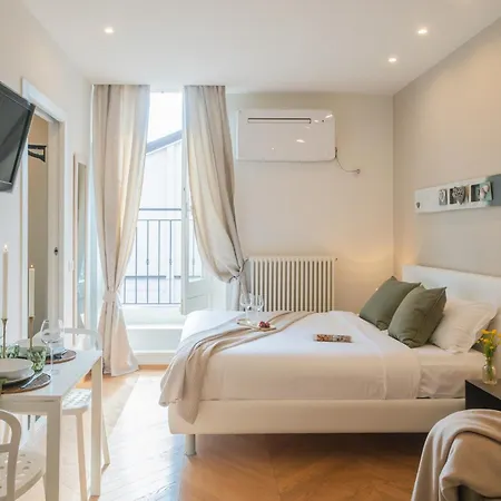 Mt By Rent Appartement Como