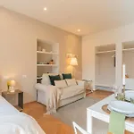 Mt By Rent 아파트