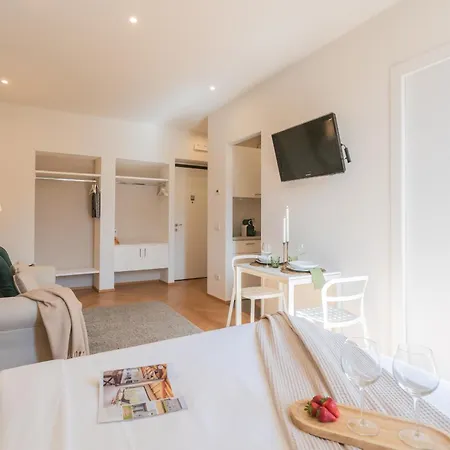 Daire Mt By Rent Como