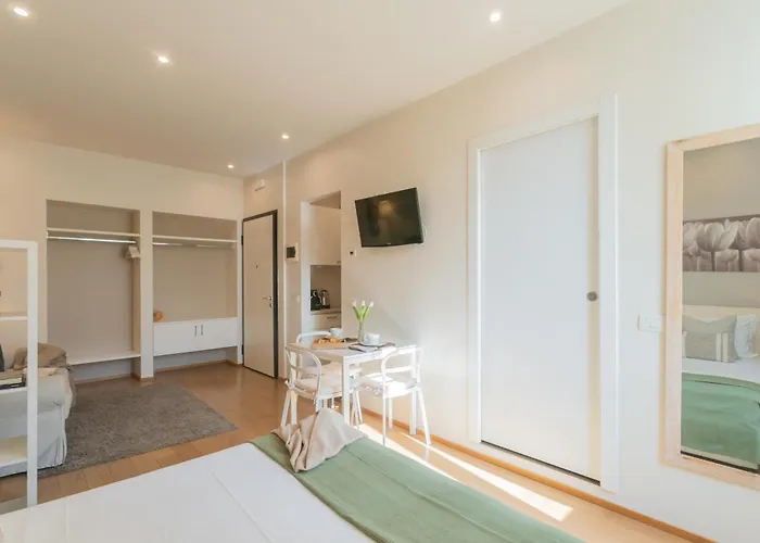 Apartament Mt By Rent Como