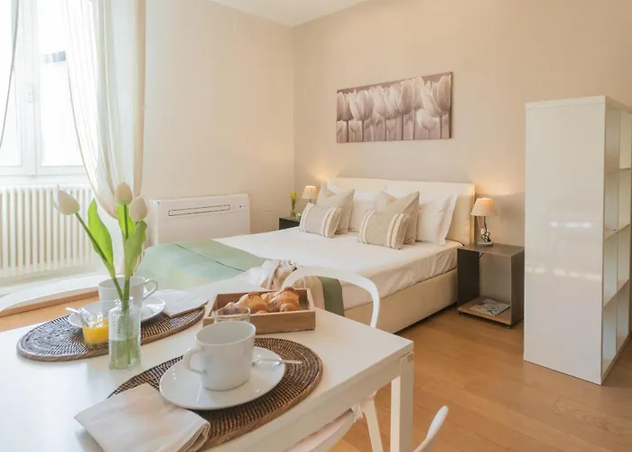 Mt By Rent Apartament *